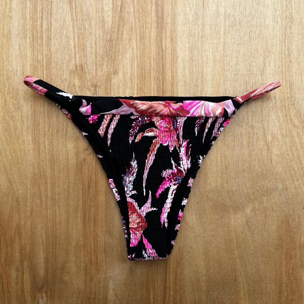 TORI PRAVER LACIE SMOCKED FLORAL BOTTOM Women’s Bikini Bottoms M NWOT